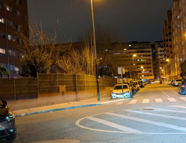 Alquiler de Garaje en travesía Fuente Cisneros, 6