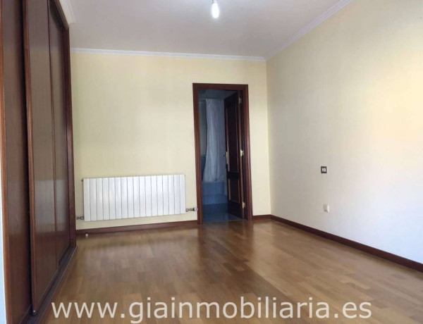 Chalet adosado en venta en calle Antonio Palacios