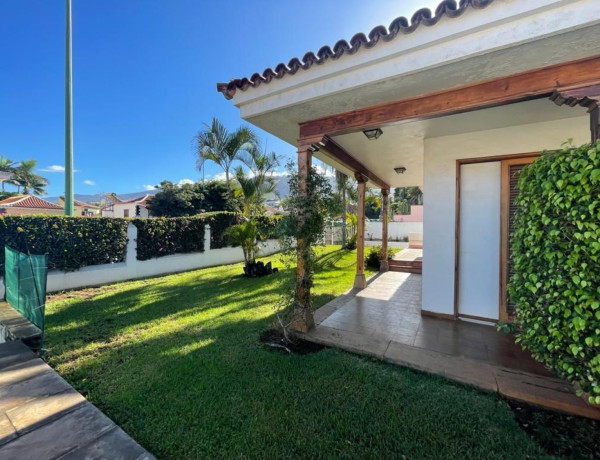 Casa o chalet independiente en venta en Distrito Botánico