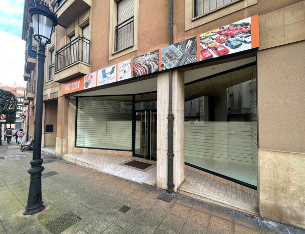 Local en venta en calle Pedro Herrero, 23