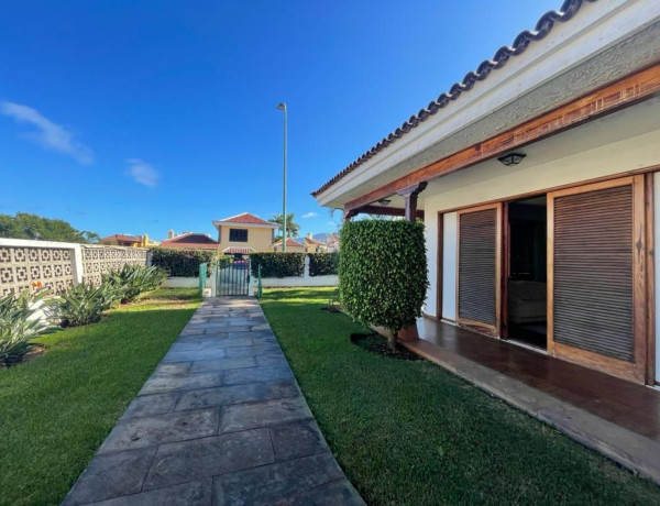 Casa o chalet independiente en venta en Distrito Botánico