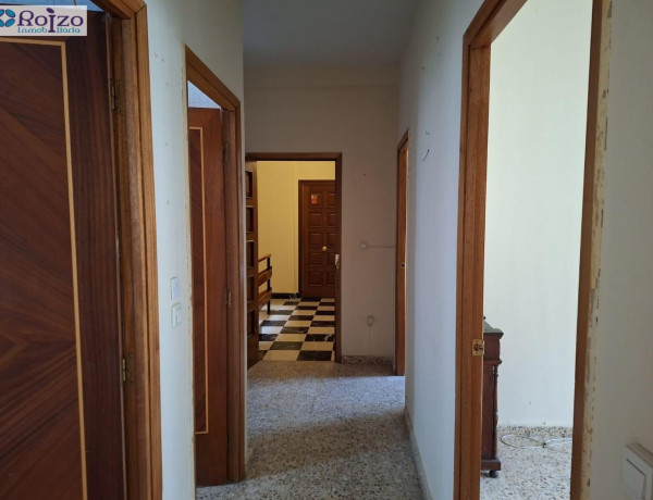 Piso en venta en Centro, 3