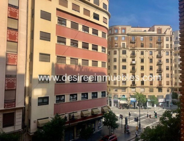 Piso en venta en avenida Del Oeste, 32