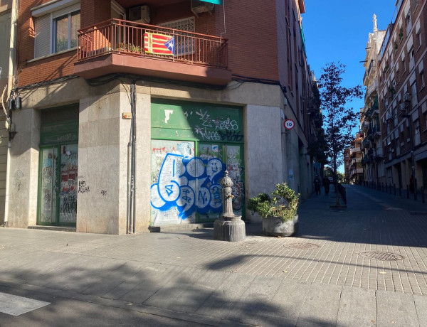 Local en venta en calle de la Noguera Pallaresa, 19