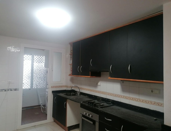 Chalet adosado en venta en calle Conrado Albadalejo