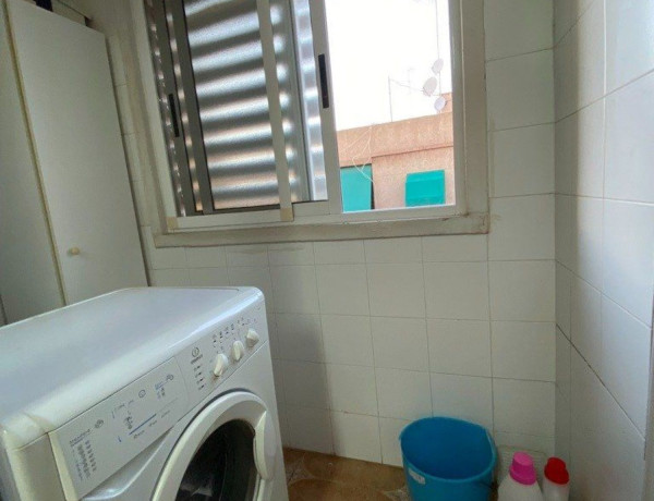 Piso en venta en calle Guillem Santacilia