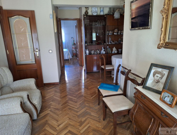 Piso en venta en calle Fernando Giráldez