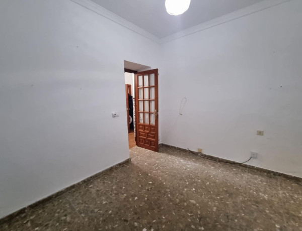 Alquiler de Casa o chalet independiente en Núcleo Urbano