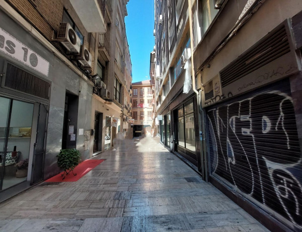 Piso en venta en calle Sánchez Madrigal