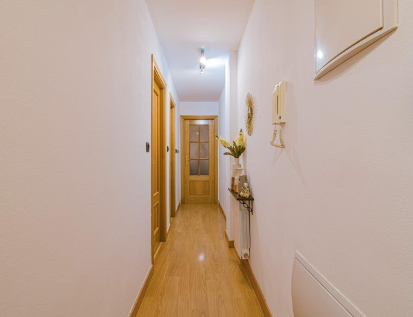 Piso en venta en calle presbitero, 4