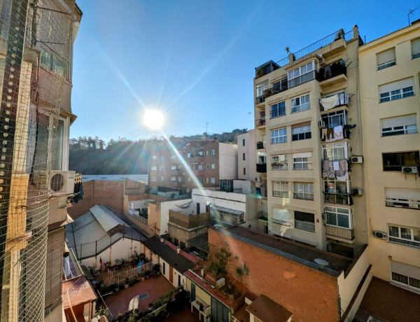 Piso en venta en El Poble Sec - Parc de Montjuïc