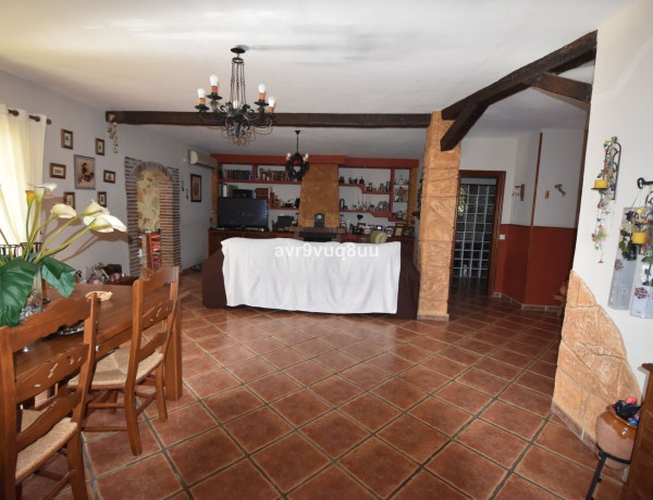 Casa o chalet independiente en venta en calle Clavel