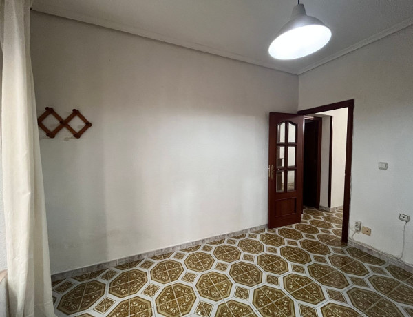 Piso en venta en Ctra. Circunvalación - La Magdalena