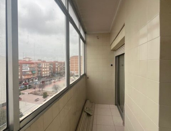 Piso en venta en Caamaño, 48