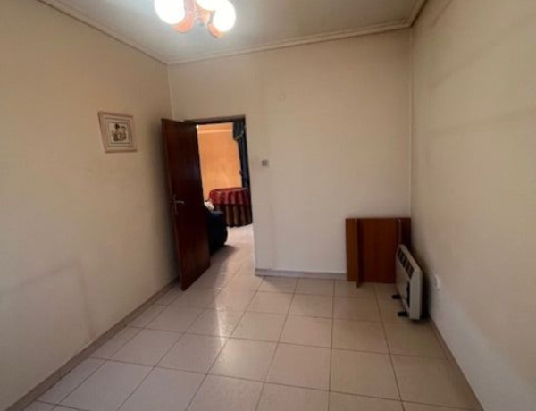 Piso en venta en Caamaño, 48