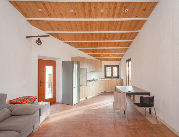 Casa de pueblo en venta en calle de Sant Genís