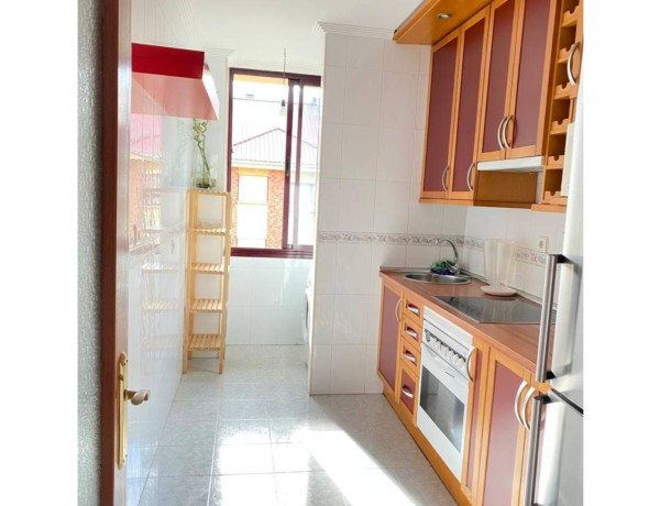 Piso en venta en calle Horacio Fernández Inguanzo