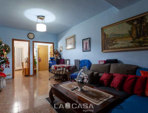 Piso en venta en El Castell-Poble Vell