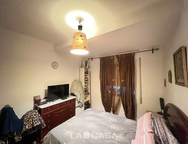 Piso en venta en El Castell-Poble Vell