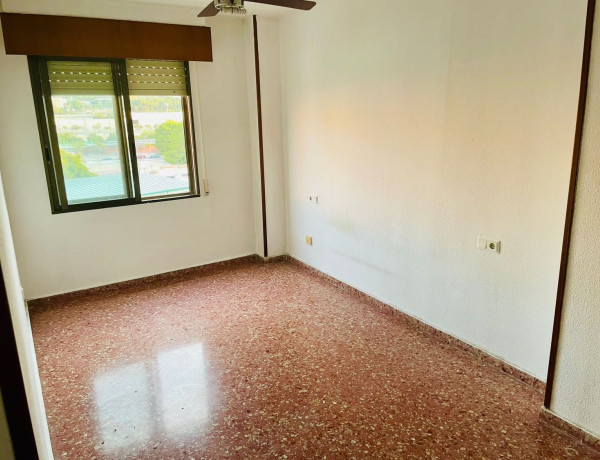 Piso en venta en calle Biólogo Konrad Lorenz