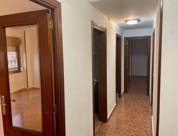 Piso en venta en calle Biólogo Konrad Lorenz