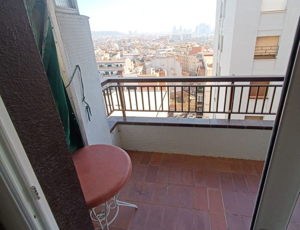 Piso en venta en calle Castellvell