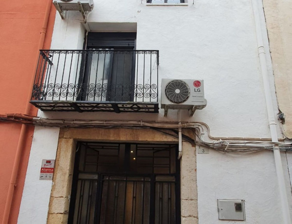 Chalet adosado en venta en calle San Luis