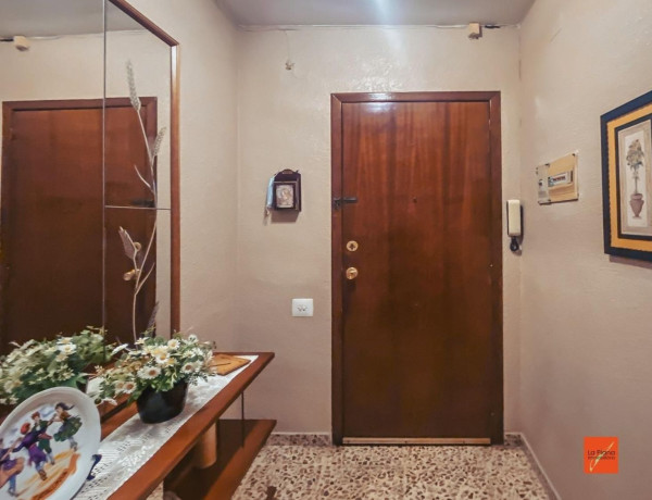 Piso en venta en calle Góngora