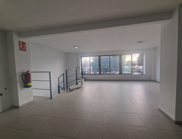 Local en venta en paseo marítimo