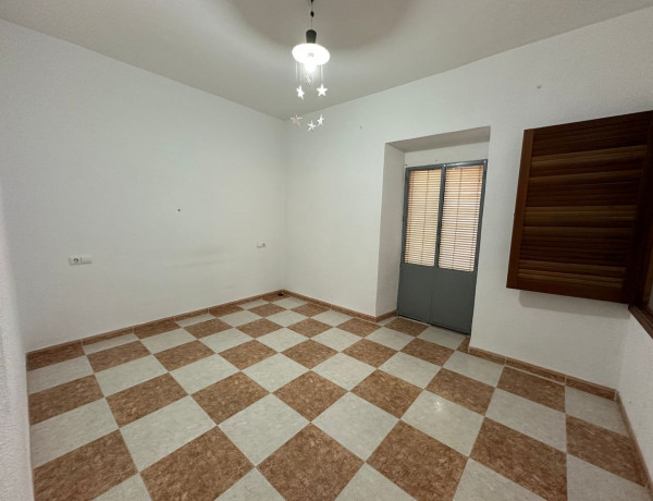 Chalet adosado en venta en calle Virgen de Guadalupe