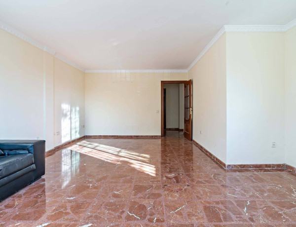 Chalet pareado en venta en calle Sonora