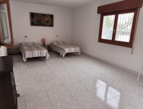 Chalet adosado en venta en Centro