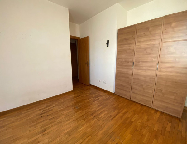 Piso en venta en Rio Alhama