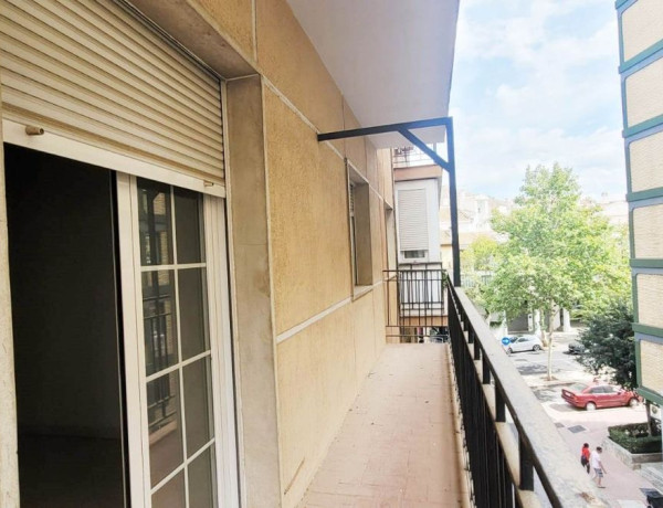 Piso en venta en avenida de Cervantes