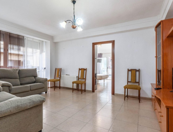 Piso en venta en calle Maestro Lecuona