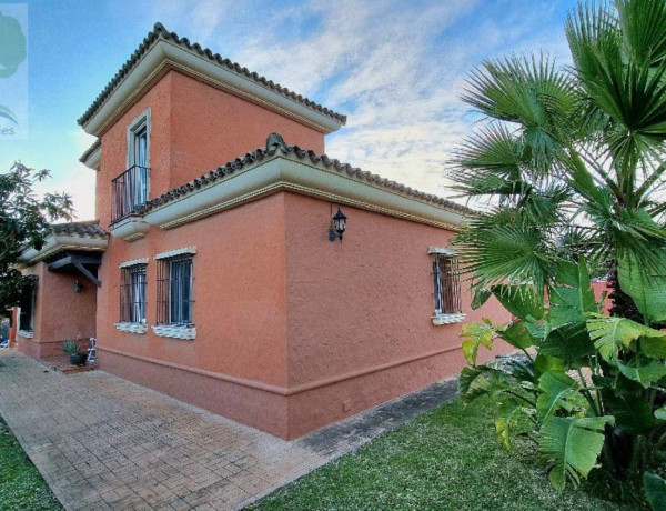 Casa o chalet independiente en venta en Cuatro Pinos-El Carmen