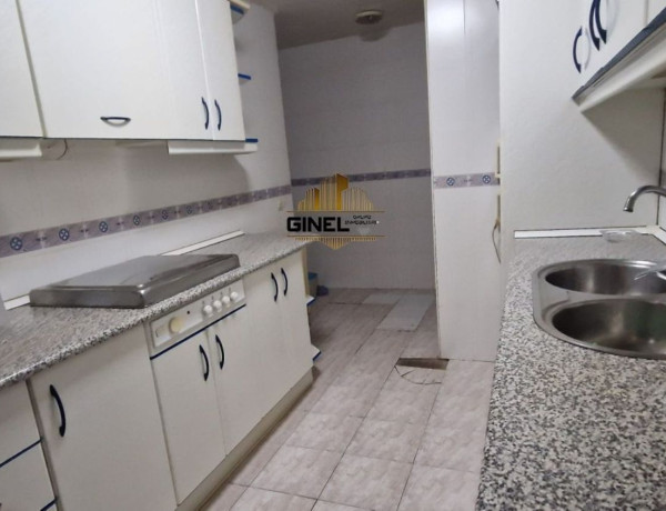 Piso en venta en Valdeastillas - Fuentezuelas