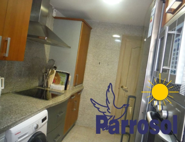 Chalet adosado en venta en calle tenis, 2