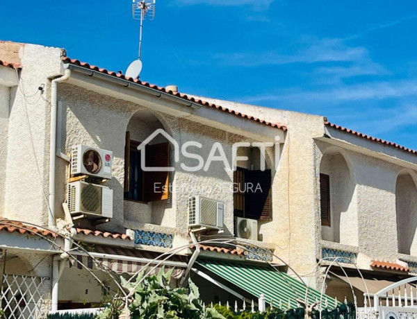 ESTUPENDO DÚPLEX DE TRES DORMITORIOS, PORCHE Y SOLARIUM EN SANTIAGO DE LA RIBERA