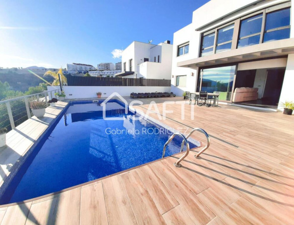 Hermoso chalet ubicado en Benissa pueblo. Una ocasión en la vida.