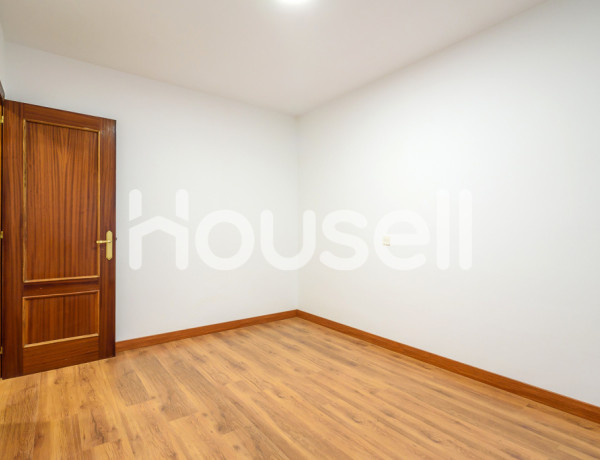 Piso en venta de 80 m² en Calle Puerto de Tarna, 33011 Oviedo (Asturias)