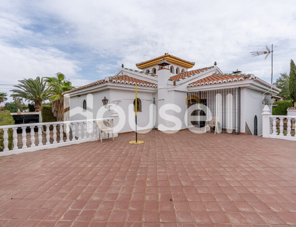 Casa en venta de 224 m² Calle Madeira, 18630 Otura (Granada)