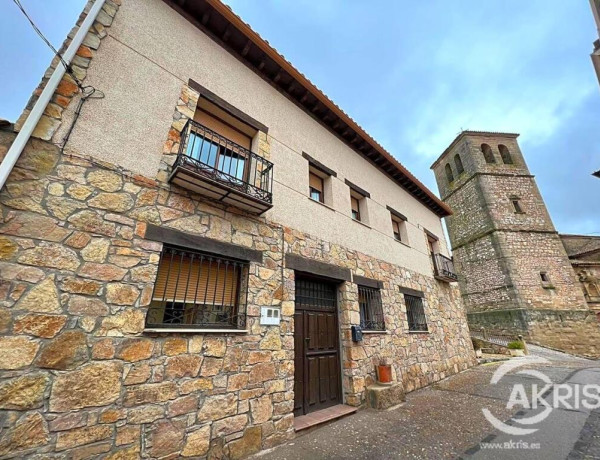 Town house For sell in Cogolludo in Guadalajara 