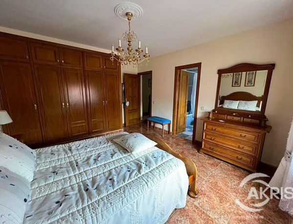 Town house For sell in Cogolludo in Guadalajara 