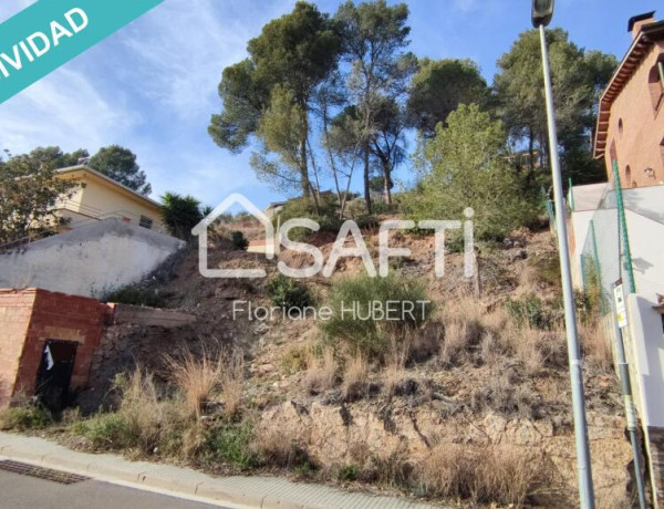 TERRENO EDIFICABLE EN COLLSEROLA, A 15MN DE BARCELONA.