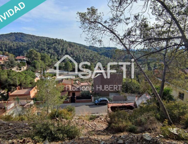 TERRENO EDIFICABLE EN COLLSEROLA, A 15MN DE BARCELONA.