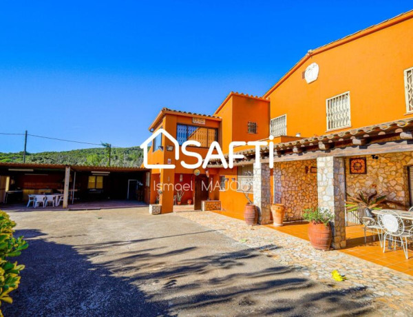 Casa unifamiliar con piscina y licencia de turismo en la Costa Brava