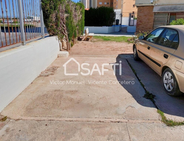 Apartamento de 4 dormitorios en primera línea