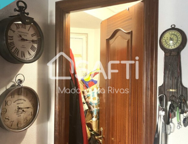 SAFTI VENDE PISO DE TRES HABITACIONES EN UNA QUINTA PLANTA CON ASCENSOR, GARAJE Y TRASTERO. EN AVD. DA FLORIDA EN VIGO.