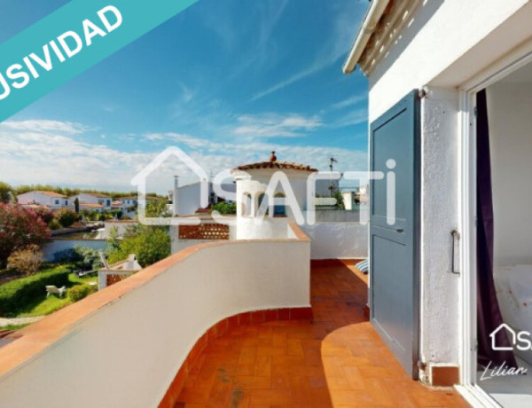 ¡EXCLUSIVO! Sublime casa situada en el ancho canal de Empuriabrava